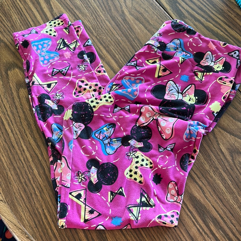 Minnie & Bows LulaRoe leggings